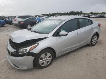  Salvage Kia Forte