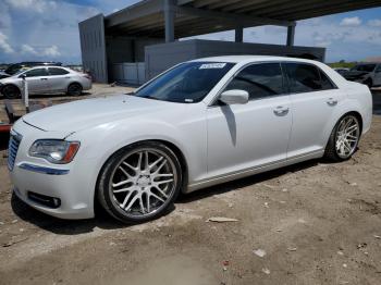  Salvage Chrysler 300