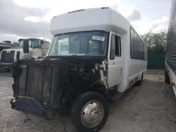  Salvage Peterbilt 3000 Ac