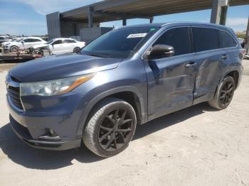  Salvage Toyota Highlander
