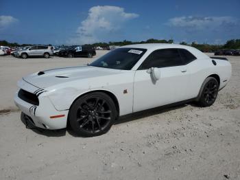  Salvage Dodge Challenger