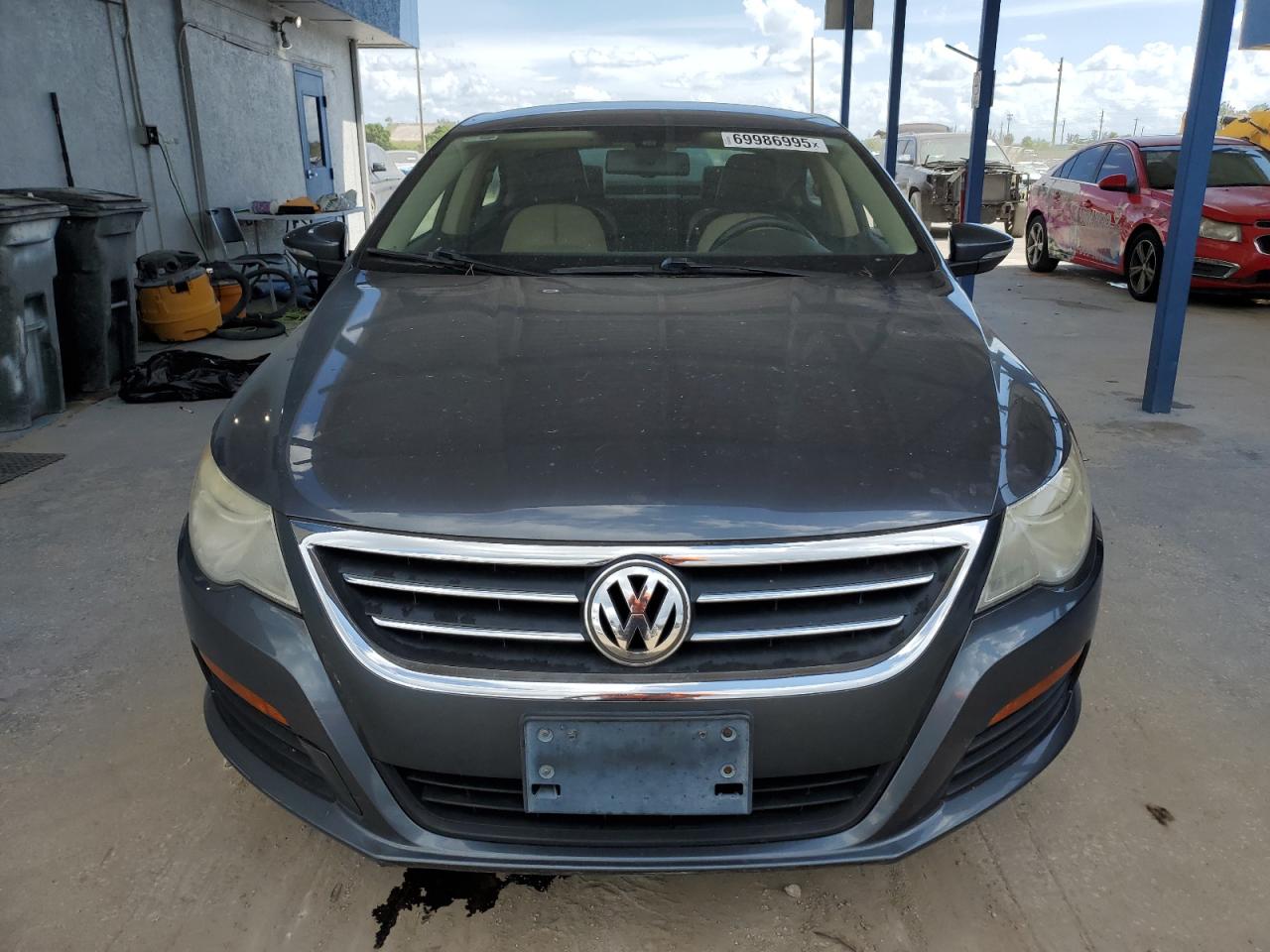 Volkswagen CC Sport Image 3