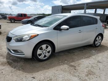  Salvage Kia Forte