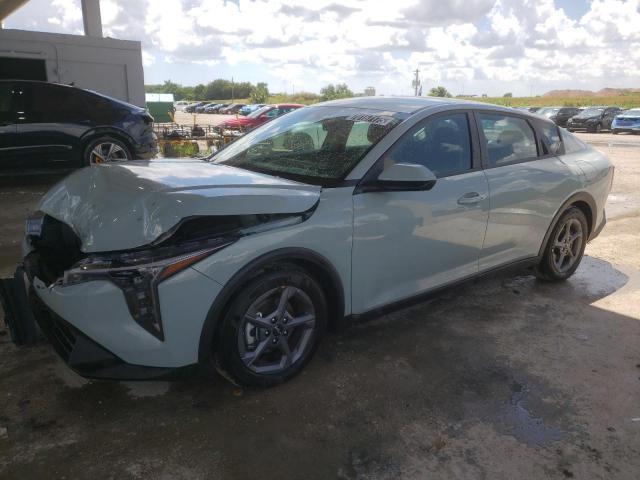  Salvage Kia K4 Lx