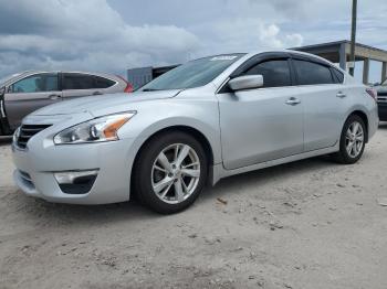 Salvage Nissan Altima
