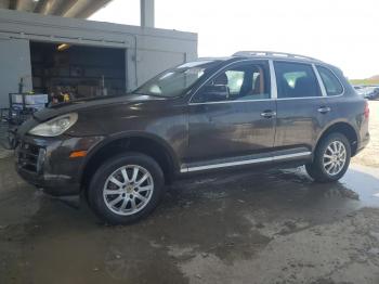  Salvage Porsche Cayenne