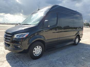  Salvage Mercedes-Benz Sprinter