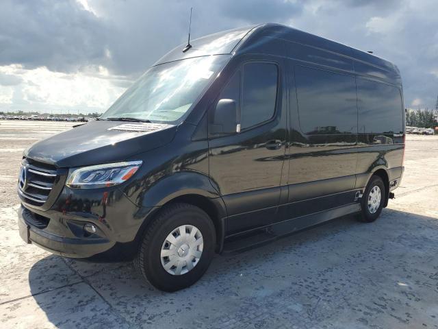  Salvage Mercedes-Benz Sprinter