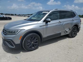  Salvage Volkswagen Tiguan