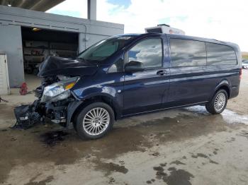  Salvage Mercedes-Benz Metris