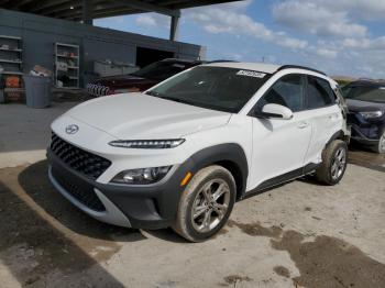  Salvage Hyundai KONA