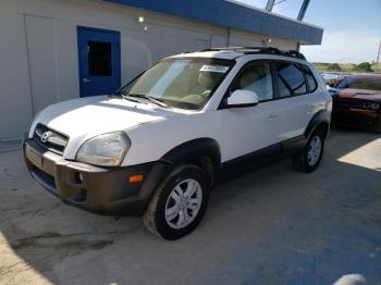  Salvage Hyundai TUCSON