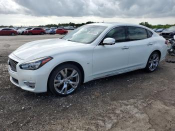  Salvage INFINITI Q70