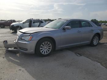 Salvage Chrysler 300