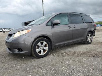  Salvage Toyota Sienna
