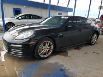  Salvage Porsche Panamera
