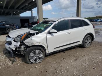  Salvage Kia Niro