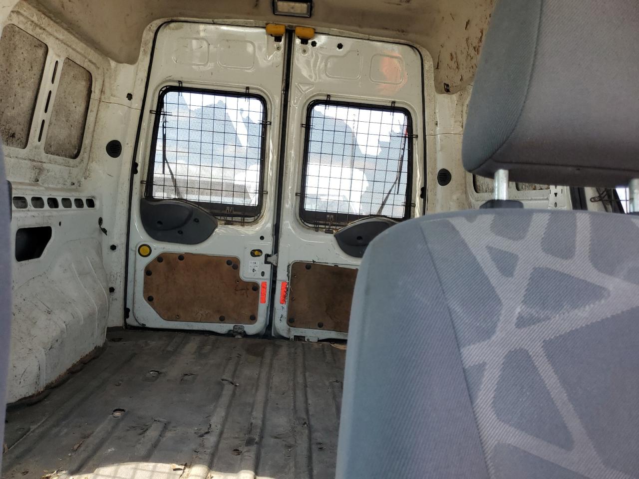 Ford Transit Xlt Image 8