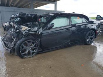  Salvage Chrysler 300