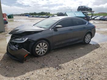  Salvage Chrysler 200
