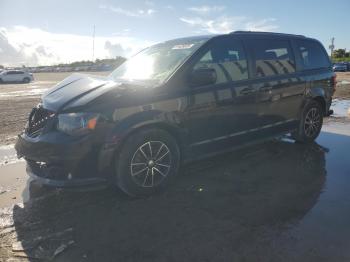  Salvage Dodge Caravan