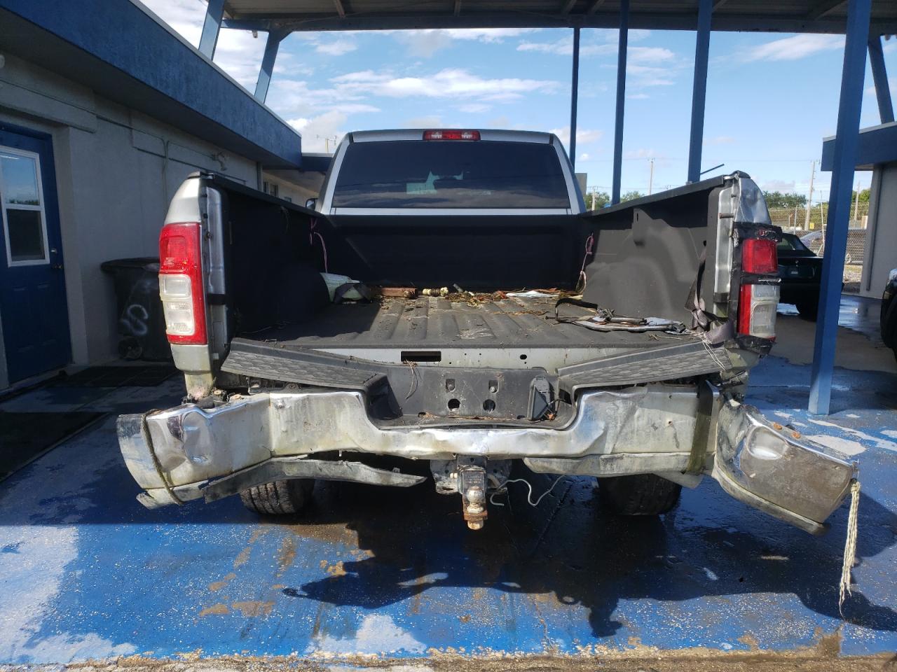 Ram 2500 Tradesman Image 8