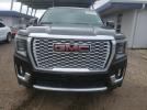 GMC Yukon Denali Image 3