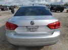 Volkswagen Passat S Image 8