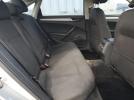 Volkswagen Passat S Image 6