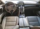 Acura RL Image 9