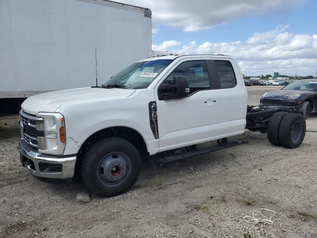  Salvage Ford F-350