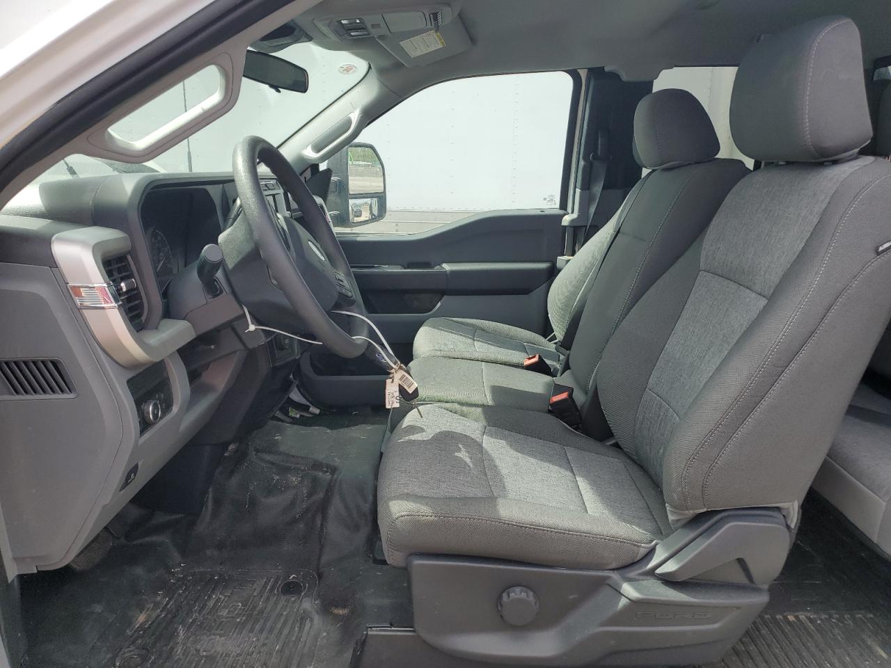 Ford F-350 Super Duty Image 5