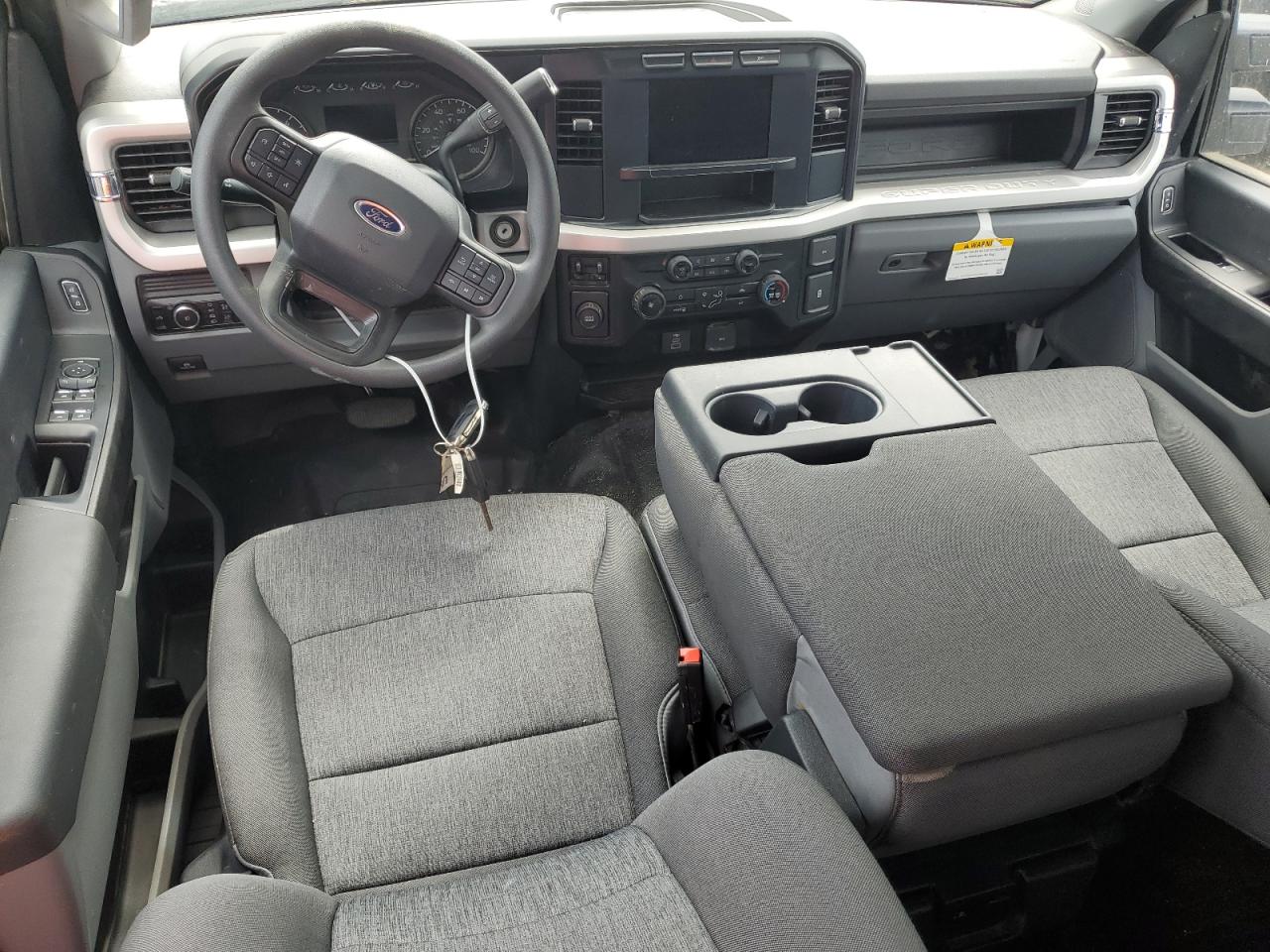 Ford F-350 Super Duty Image 7