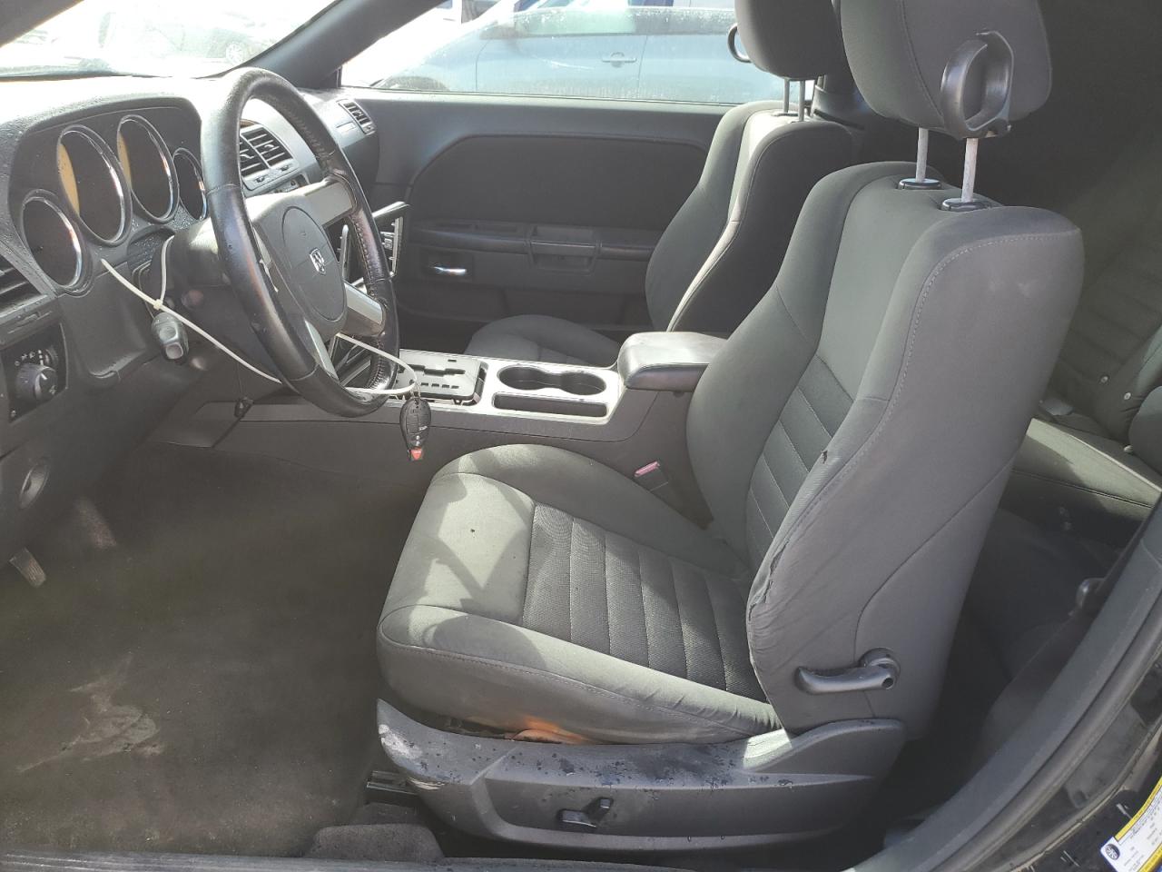 Dodge Challenger Se Image 3