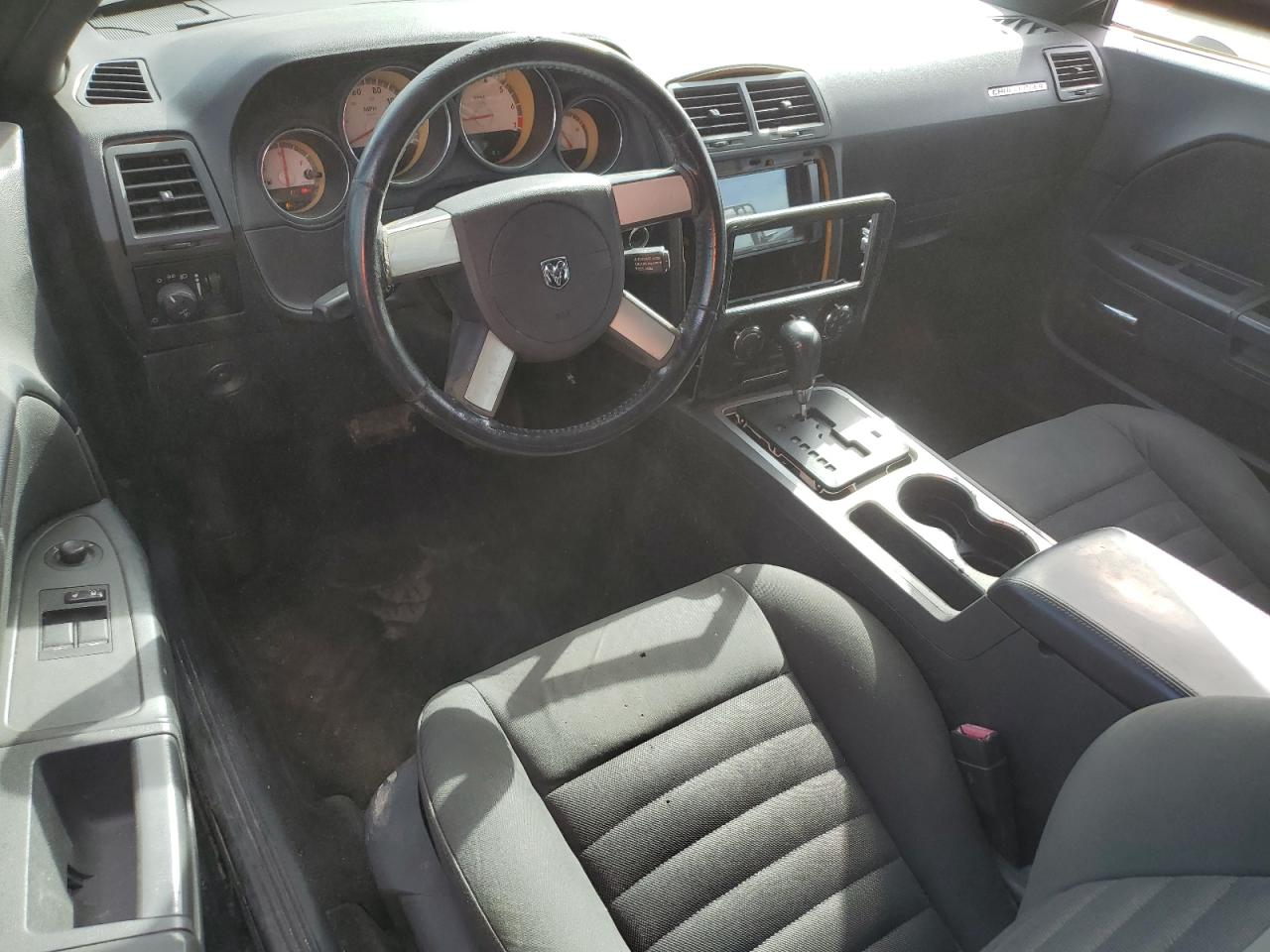 Dodge Challenger Se Image 9