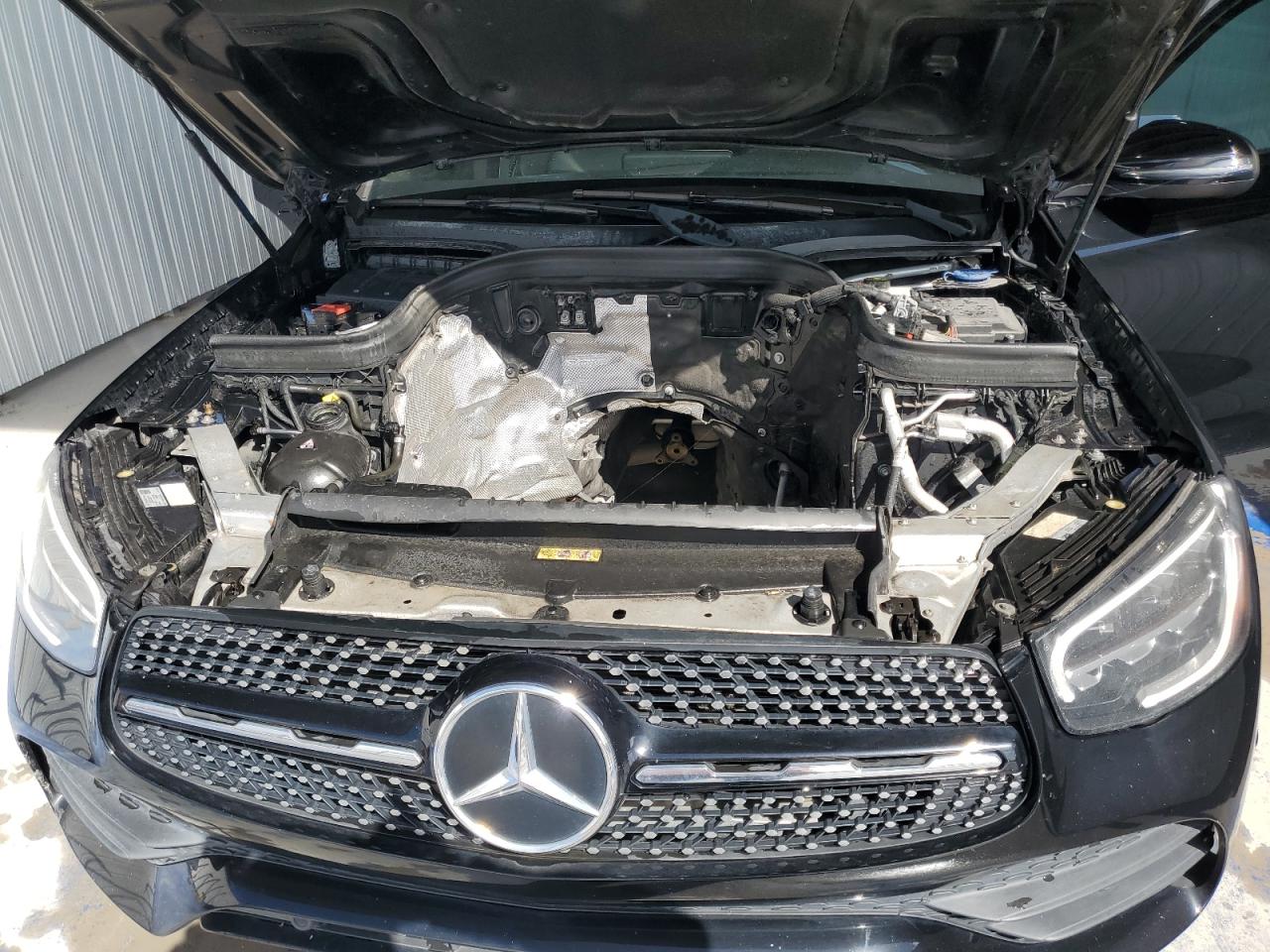 Mercedes-Benz GLC 300 Image 10