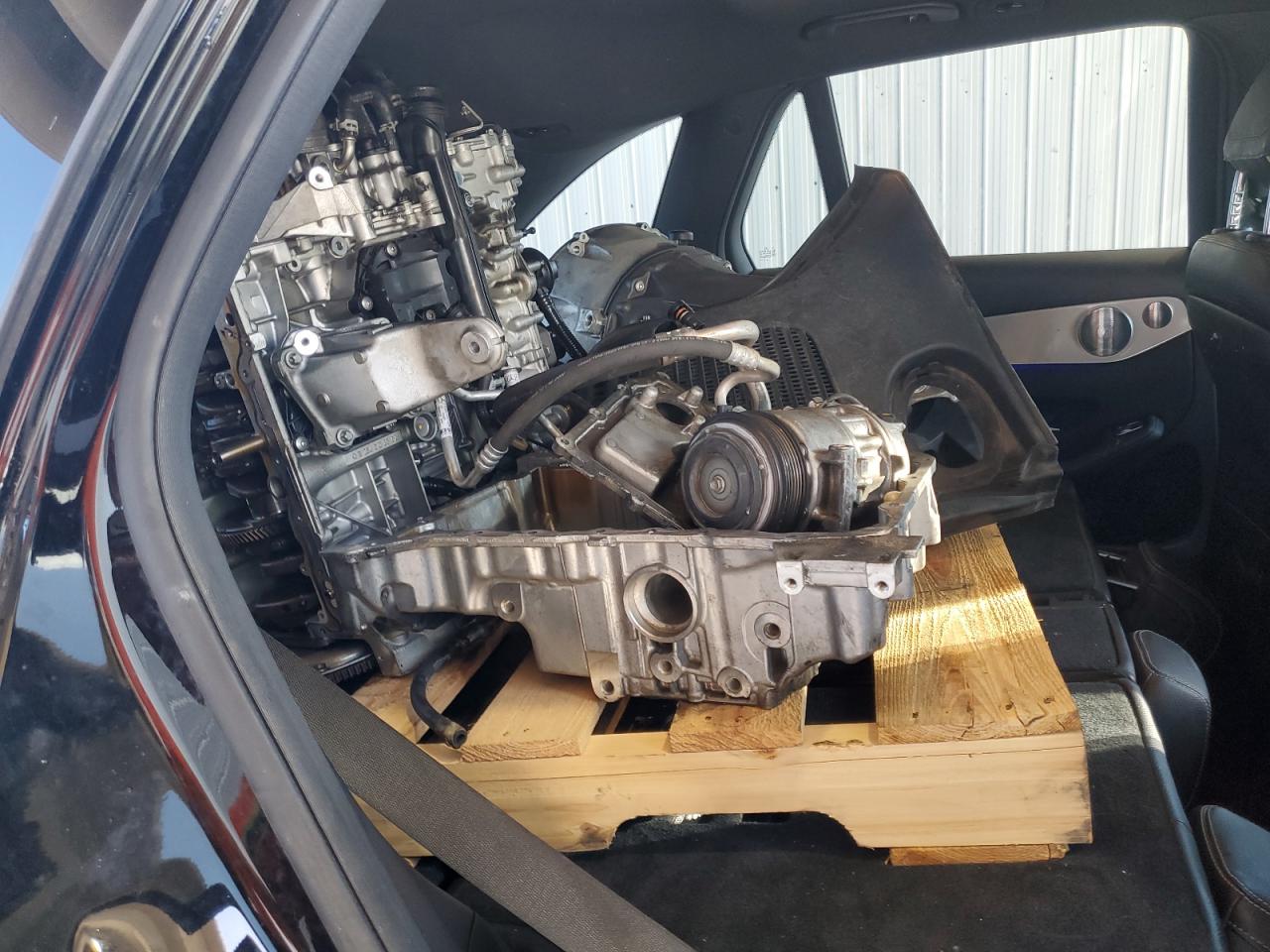 Mercedes-Benz GLC 300 Image 13