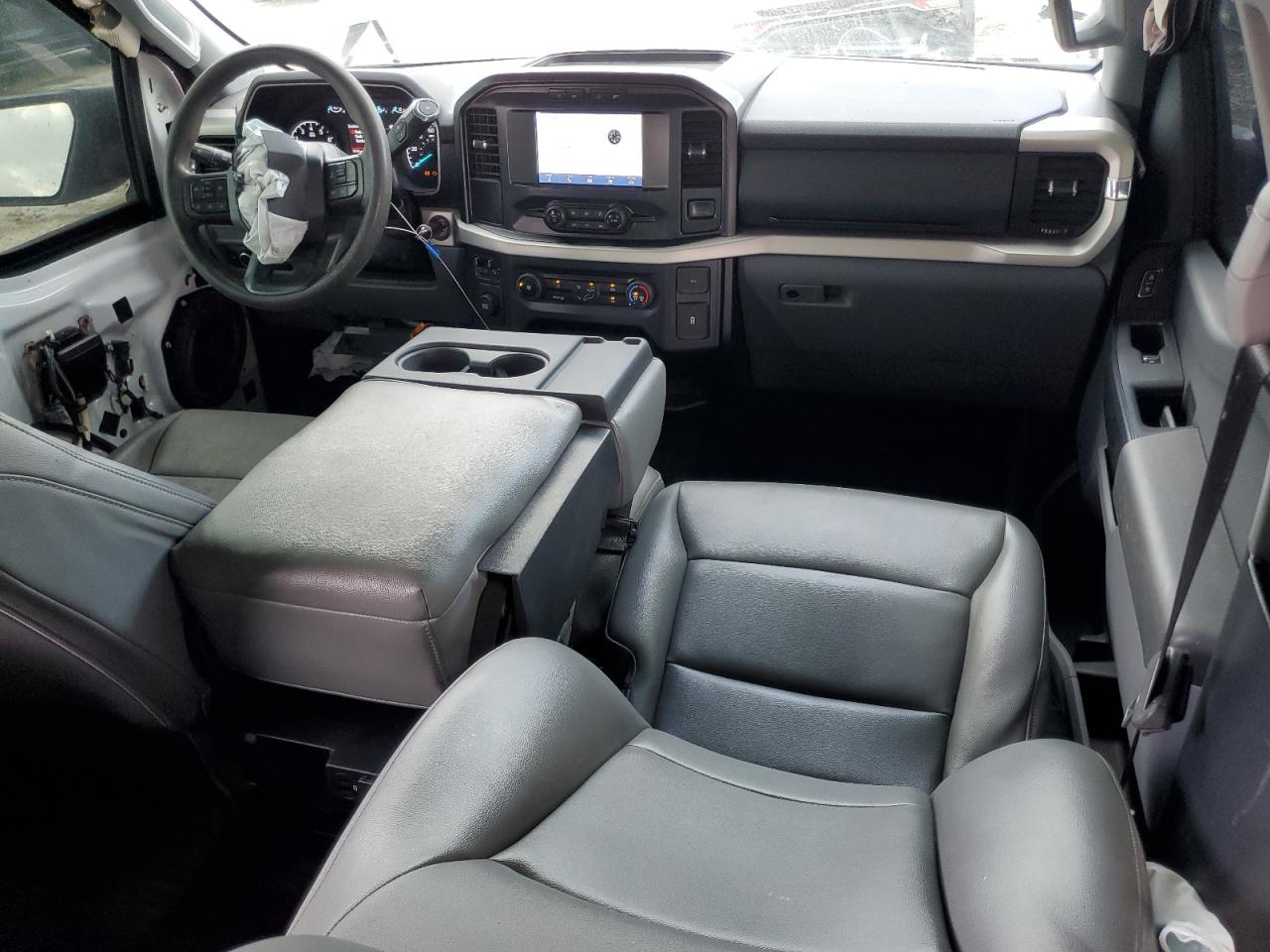 Ford F-150 Supercrew Image 12