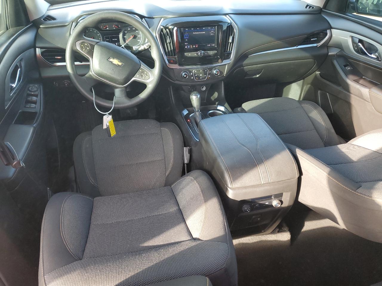 Chevrolet Traverse Ls Image 9