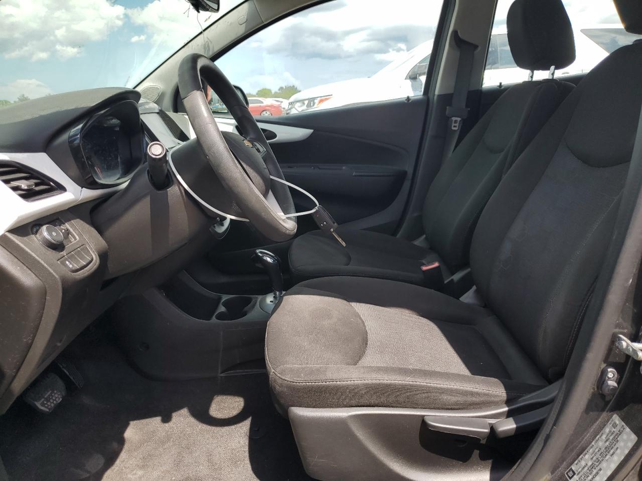 Chevrolet Spark 1lt Image 11