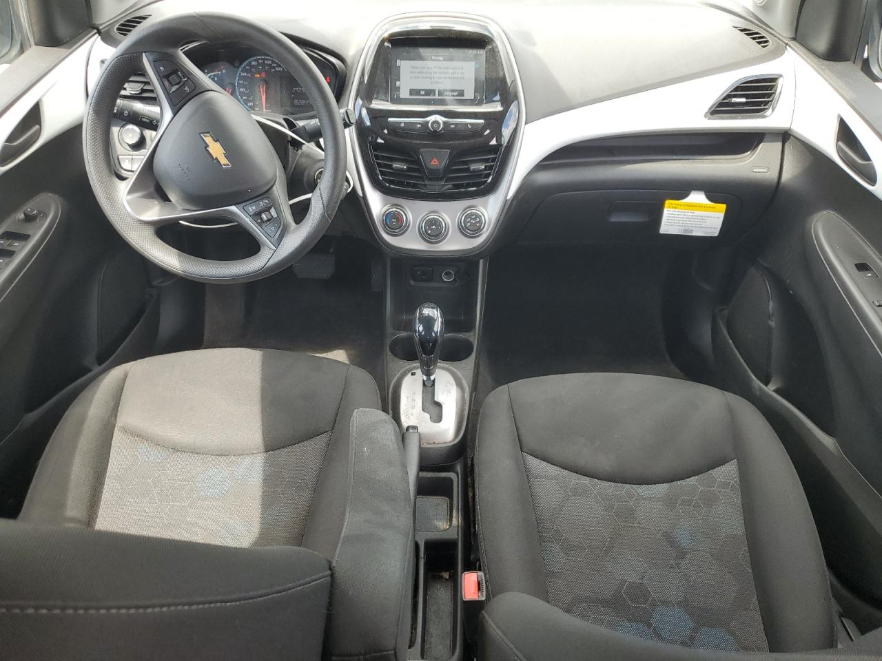 Chevrolet Spark 1lt Image 4