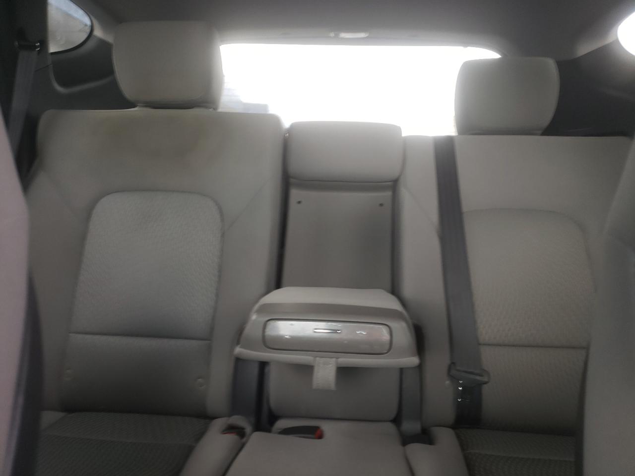 Hyundai SANTA FE Image 13