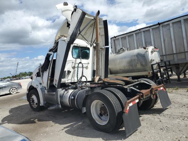 Peterbilt Tractor 579 Image 3
