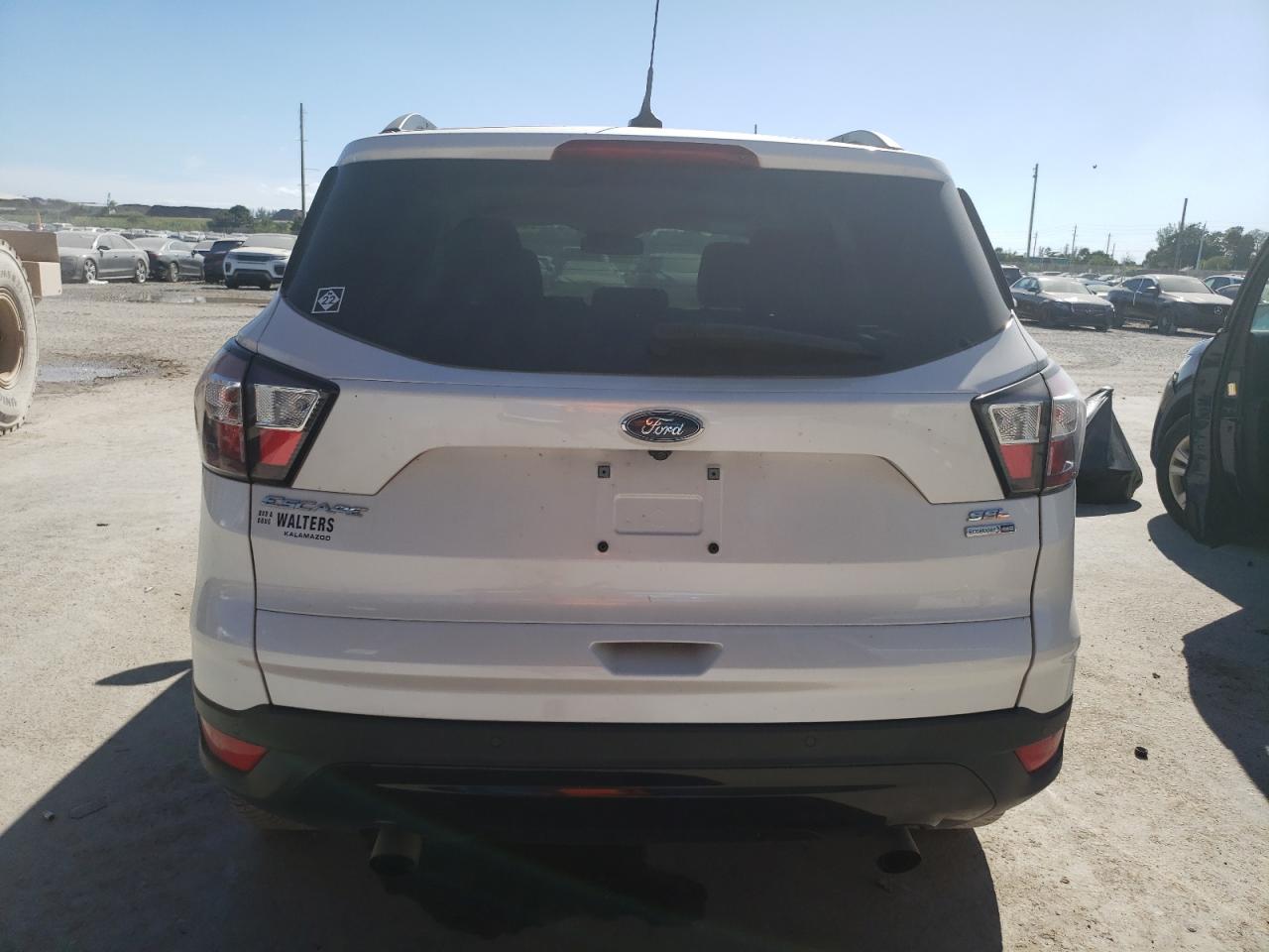 Ford Escape Sel Image 2