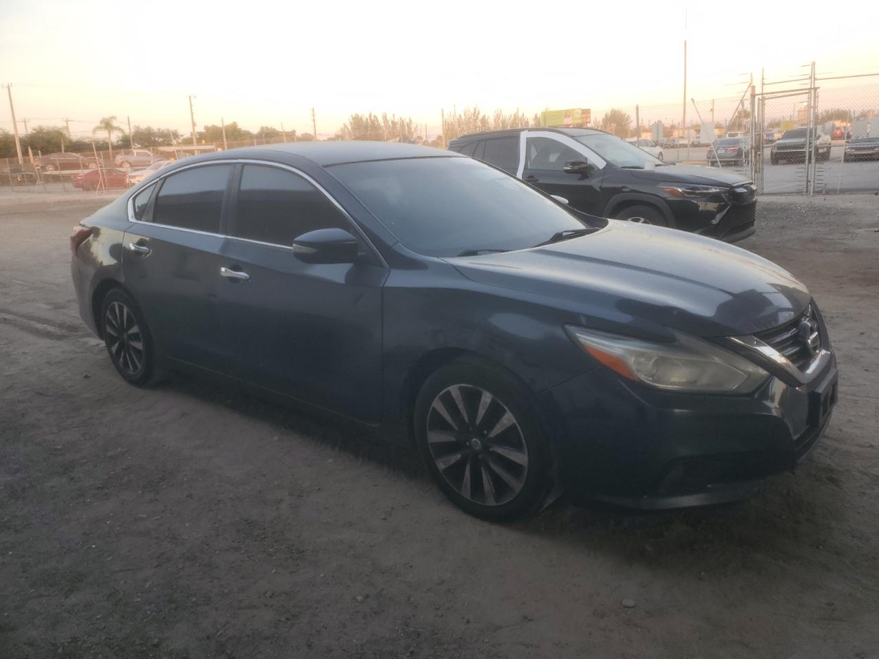 Nissan Altima 2.5 Image 2