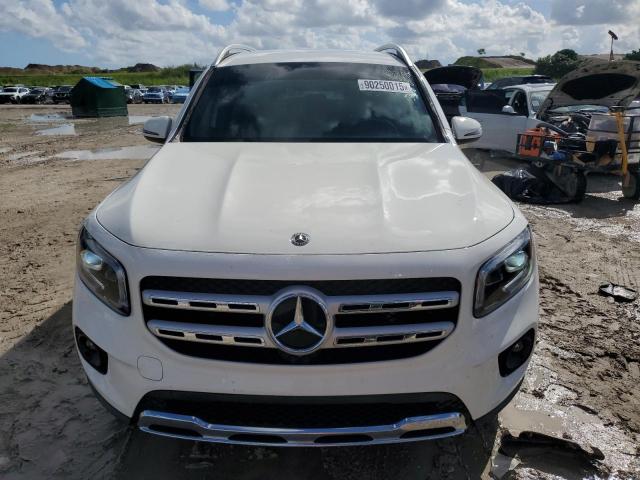 Mercedes-Benz GLB 250 Image 2