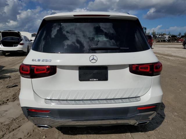 Mercedes-Benz GLB 250 Image 5