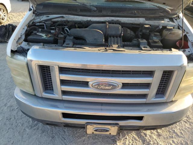 Ford Econoline E250 Van Image 12