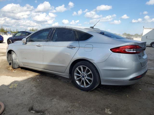 Ford Fusion Se Hybrid Image 4