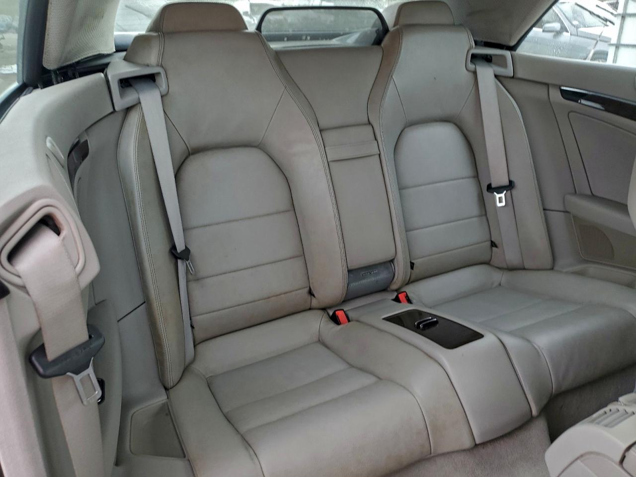 Mercedes-Benz E-Class 350 Image 7